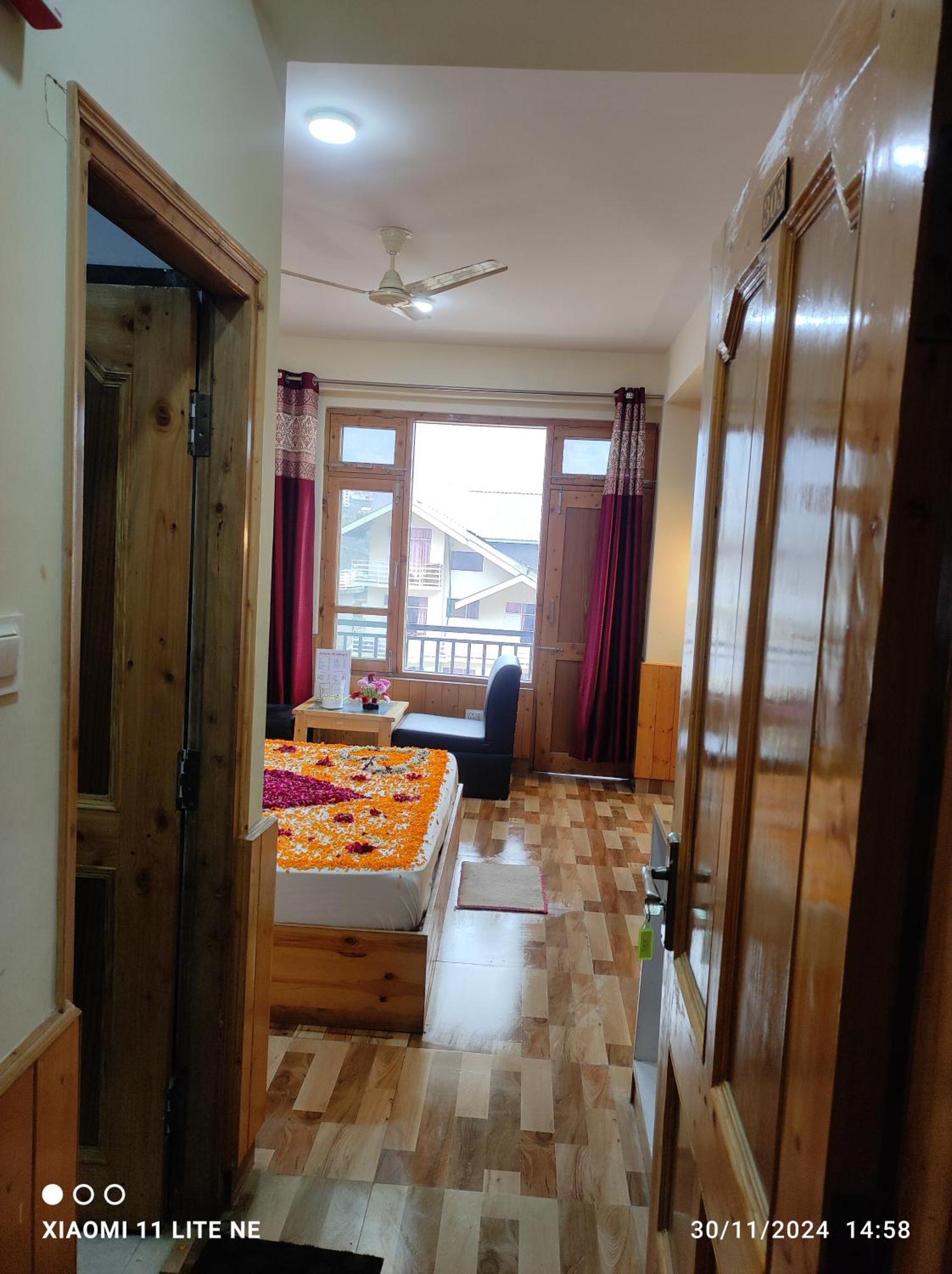 Hotel Anchal Residency Unit Of Best Quality Trip Pvt Manāli Exteriör bild
